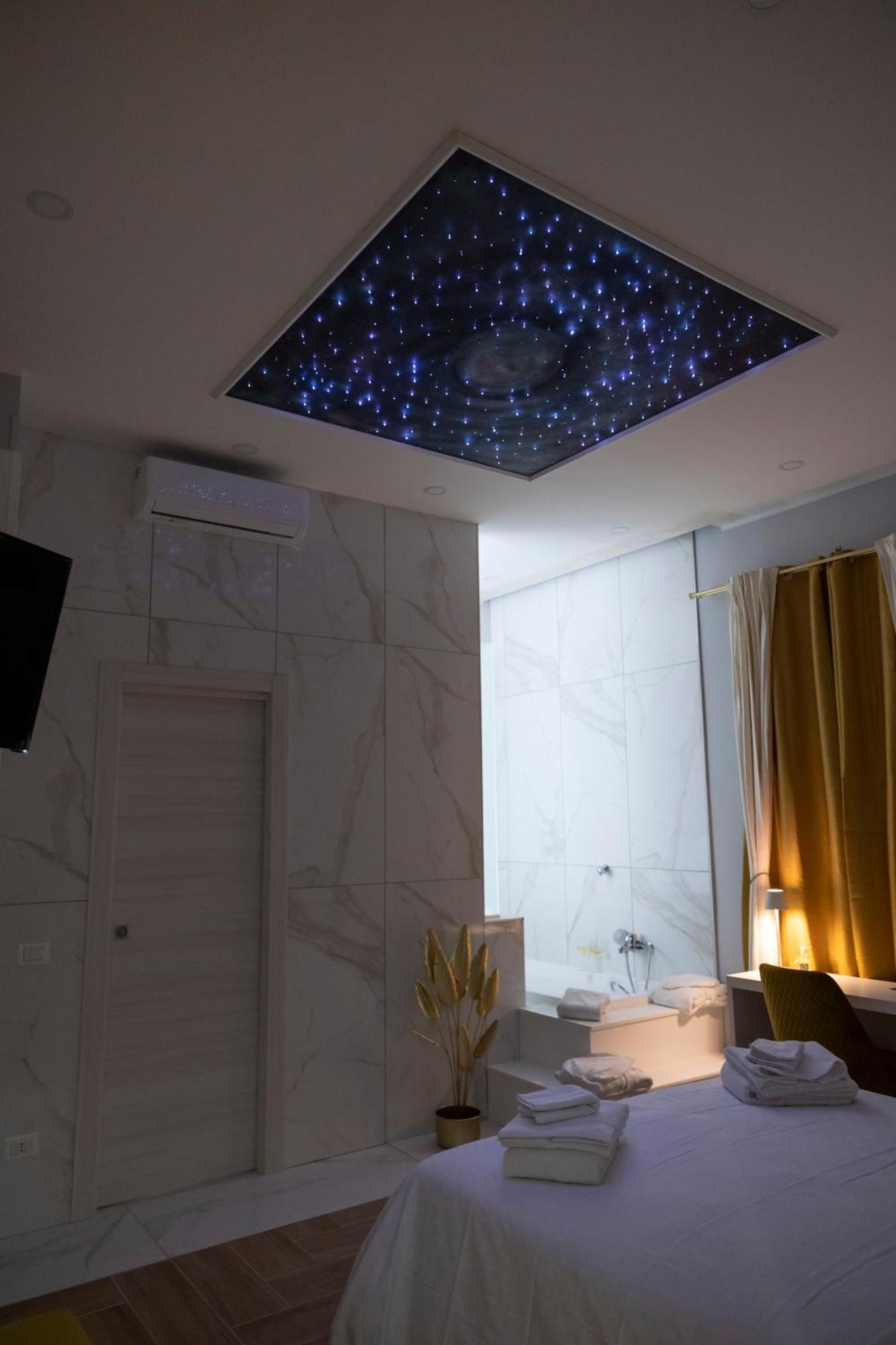 Enchanting Suites Salerno Esterno foto