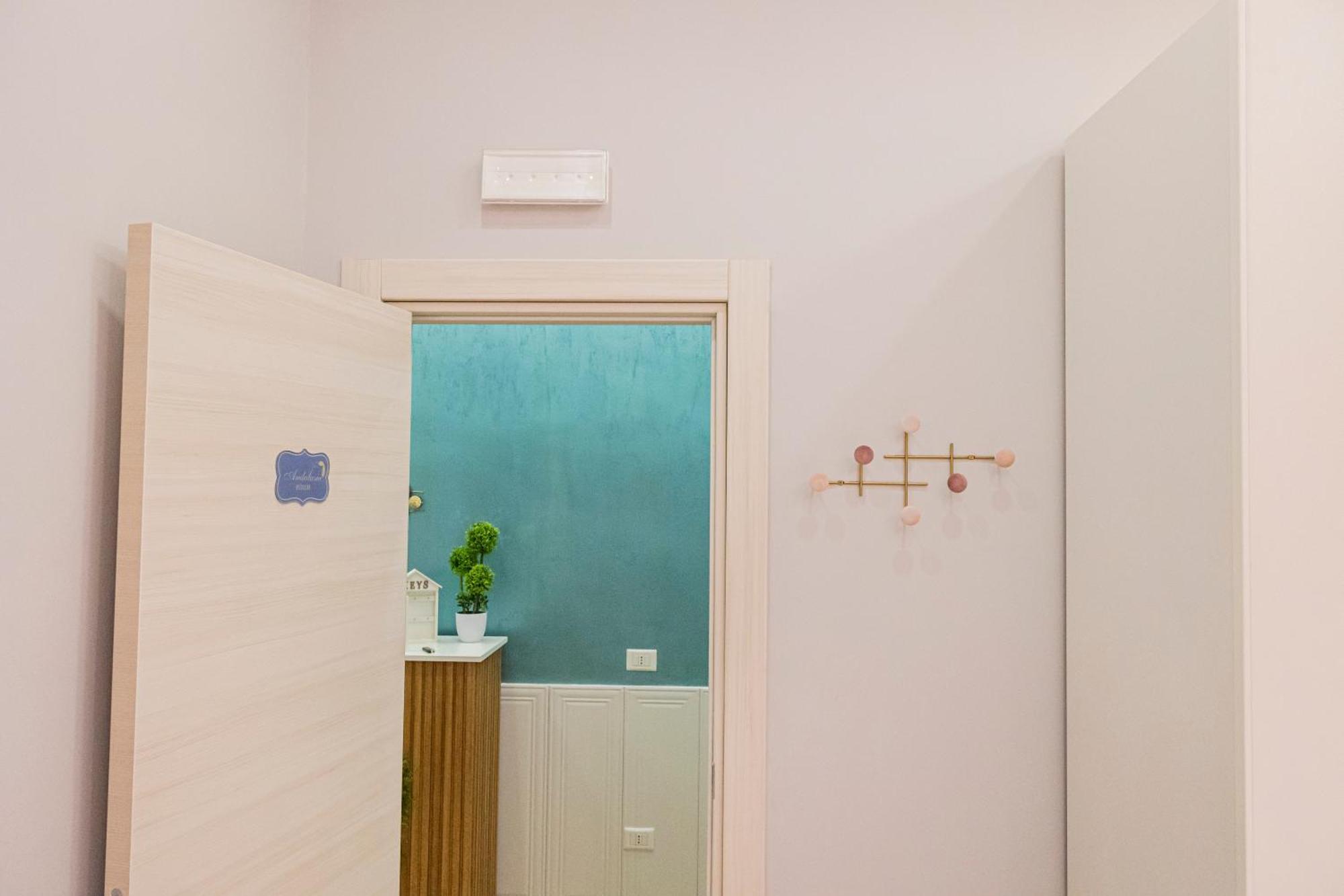 Enchanting Suites Salerno Esterno foto