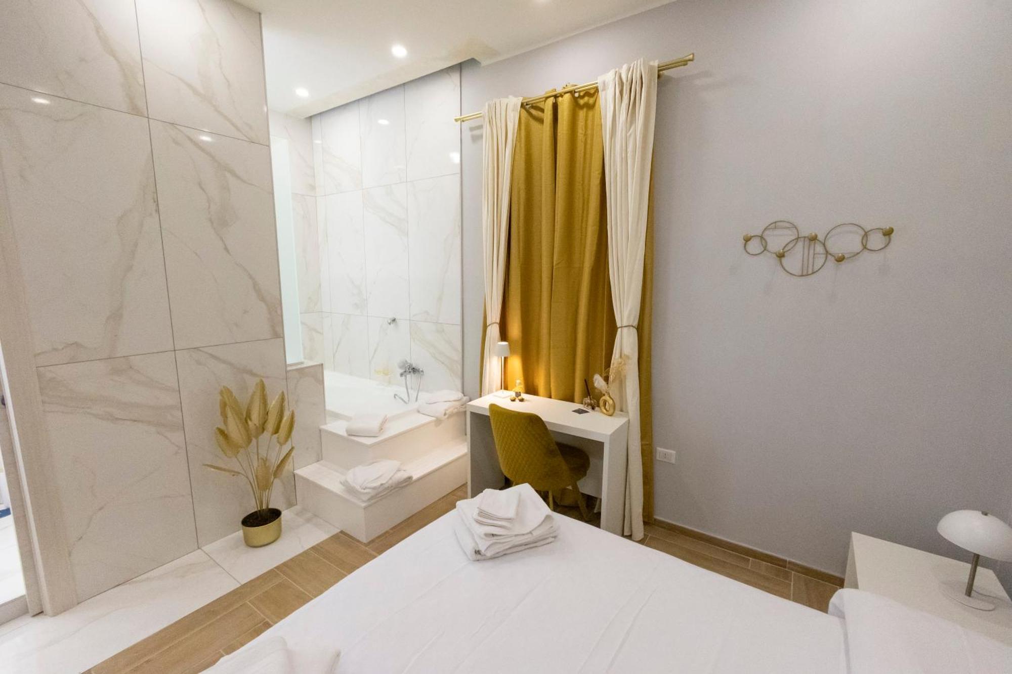 Enchanting Suites Salerno Esterno foto